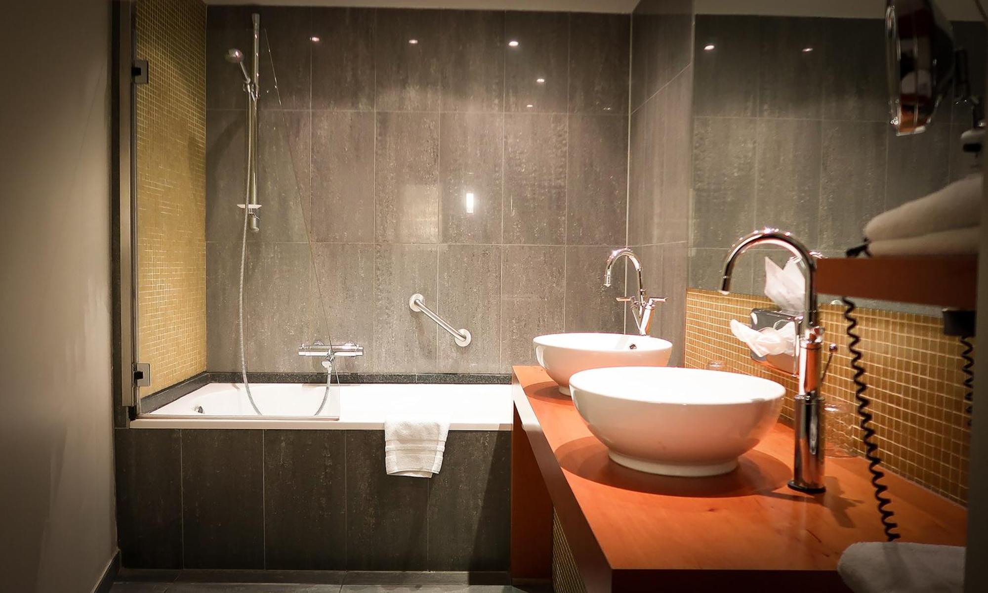 Hotel Van Eyck Maaseik Room photo